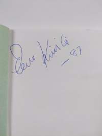 Keltaiset silakat (signeerattu)