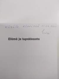Elämä ja tupakkasota : Erkki Poikosen ensimmäiset 80 vuotta (signeerattu, tekijän omiste)