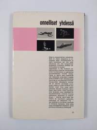 Onnelliset yhdessä