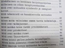 Mustan Magian Salaisuudet - Paholaisen Katekismus - Pekka Siitoin -kääntökirja, sisältää molemmat teokset näköisversiona