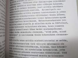 Mustan Magian Salaisuudet - Paholaisen Katekismus - Pekka Siitoin -kääntökirja, sisältää molemmat teokset näköisversiona