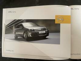 Opel Astra 2004 -myyntiesite / sales brochure