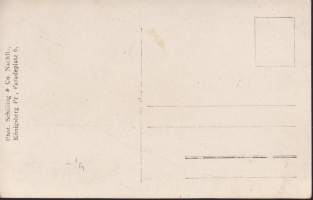 Postikortti I Maailmansota - 3 kortin erä: Kenttäpostia rintamalta 5.4.1917. Sotilaskuva kotipihassa. Hautajaissaatto Königsbergissä. (valokuvat, sota-aika)