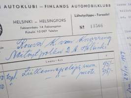 Fru / Rouva Karin von Knorring - elämänuran lehtihaastatteluja, todistuksia (autokoulunopettajana), valokuvia, AK Autoklubin Diplomi