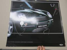 Mini 2004 -seinäkalenteri