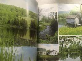 Connecticut - A Picture Book to Remember Her by
