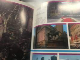 New York City Deluxe Souvenir Book