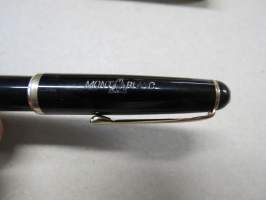 Montblanc 3-42 G Masterpiece, 14C 14 K 585 nib.  Montblanc star outline on black cap finial, Knob Piston Filler, 8mm blue ink window -kultaterä täytekynä + kotelo
