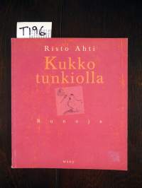 Kukko tunkiolla