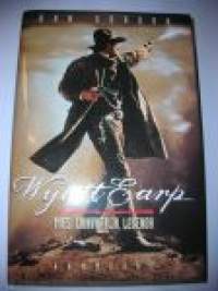 Wyatt Earp mies, lainvartija, legenda