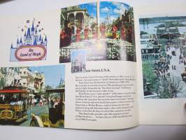 Walt Disney World a pictorial souvenir - The Vacation Kingdom of the World -esite