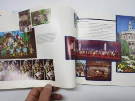 Walt Disney World a pictorial souvenir - The Vacation Kingdom of the World -esite