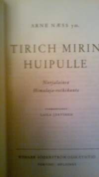 Tirich Mirin huipuille : Norjalainen Himalaja-retkikunta