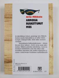 Armossa ruskettunut mies : viisikymppisen välitilinpäätös