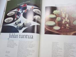 Avotakka 1967 nr 4, Joulunaika, Sisustuskankaita, Nauti kylvystä, Huonekalukierros, Rasioita, Omaa kotia ei ole pakko omistaa, Tilanjakajat, ym.