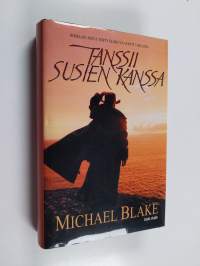Tanssii susien kanssa