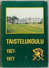 Taistelukoulu 1927-1977.  (Sotahistoria)