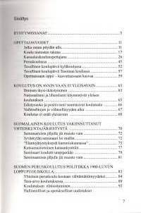 Opettajavuodet -kirjoitelmia koulusta, kasvatuksesta ja kirjallisuudesta