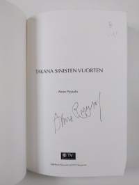 Takana sinisten vuorten (signeerattu)