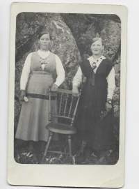 Martta ja Vilma - valokuva 14x9 cm