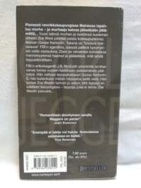 Sumuinen satama (1)