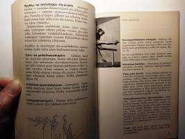 Eritasonojapuuvoimistelu