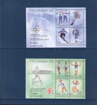 Finlandia &#039;95 pienoisarkit I BL11 ja II BL12 ** (postituoreina) erikoispakkauksessa.  Lisäksi molemmista myös FDC (ensipäiväkuori).