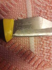 PUUKKO.Martinin metsästäjän puukko. Pituus kahvoineen 25 cm.