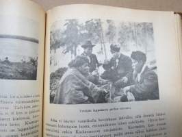Työväen Kalenteri 1918, sis. mm. seur. artikkelit; (Venäjän) Vallankumouksen pyörteissä, Kun jääpalatsi sortui, Muurmannin rannalta, Pönttövuoren