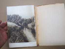 Työväen Kalenteri 1918, sis. mm. seur. artikkelit; (Venäjän) Vallankumouksen pyörteissä, Kun jääpalatsi sortui, Muurmannin rannalta, Pönttövuoren