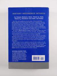 Dietary reference intakes for thiamin, riboflavin, niacin, vitamin B6, folate, vitamin B12, pantothenic acid, biotin, and choline : a report of the Standing commi...