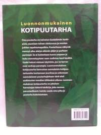 Luonnonmukainen kotipuutarha (1)