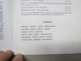 Turun Merimiesammattikolu Kl. Suomen JOutsen - toimintakertomus lukuvuodelta 1970-71