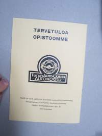 Aja turvallisesti pimeässä - turun Auto-Opisto -autokoulun esite