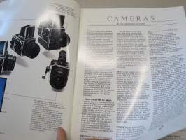 Hasselblad - The System, camerasystem (cover picture; Cindy Crawford) -brochure in english / kameraesite