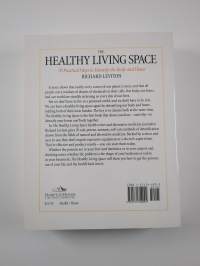 The Healthy Living Space - 70 Practical Ways to Detoxify the Body and Home