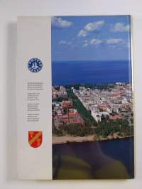Tampere, Finland : teollisuuskaupunki, kulttuurikaupunki, matkailukaupunki, kongressikaupunki