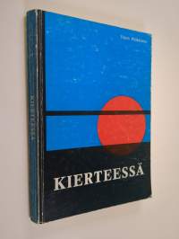 Kierteessä (signeerattu)