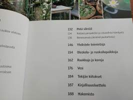 Ihana pieni puutarha