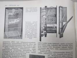 Kotiliesi 1928 nr 13, Kansikuva Alb. Gebhard - Uimaan lähdössä, Uinti ja terveys, Englantilainen ihannekoti, Alumiiastiat ja vitamiinit, Nukellakin on historia...