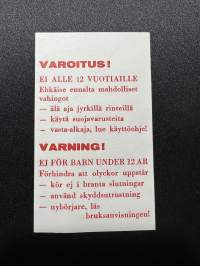 Varoitus Ei alle 12 vuotiaille -tarra