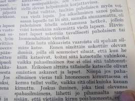 Kotiliesi 1929 nr 18, Kansikuva Vilho Sjöström - Aidalla, Pikkulapsi ja pahat voimat, Anna Sahlstén 70 v., Berliinin Kaasu- ja vesinäyttely, Vauvanvaatteet, Kaali ym