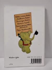 Babar Joulupukkia etsimässä