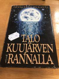 Talo kuujärven rannalla