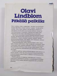 Pitkällä palkilla (signeerattu, tekijän omiste)