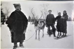 Sotilas ja Lappalainen poroineen