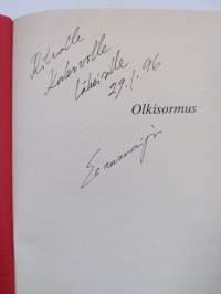 Olkisormus (signeerattu, tekijän omiste)