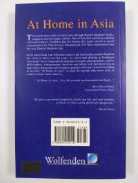 At home in Asia : expatriates in Southeast Asia and their stories