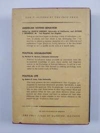Area and Power - A Theory of Local Government
