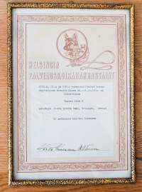Helsingin Palveluskoiraharrastajat  Bokseriuros Buster II p 1950   - kunniakirja kehystetty 31x22 cm